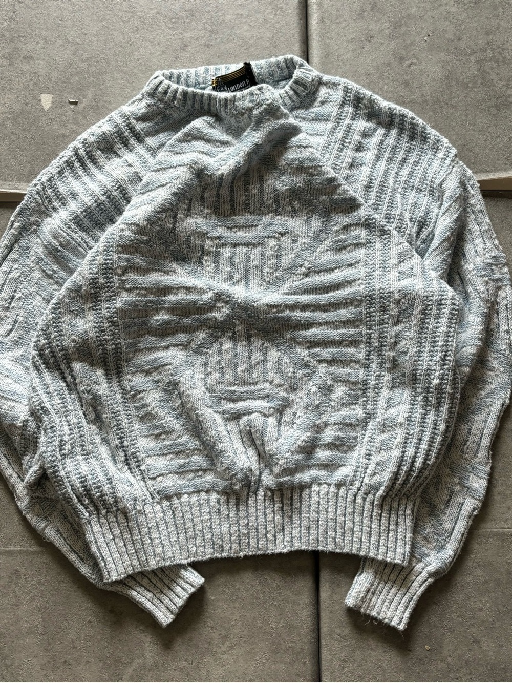 Vintage light blue and white london fog sweater